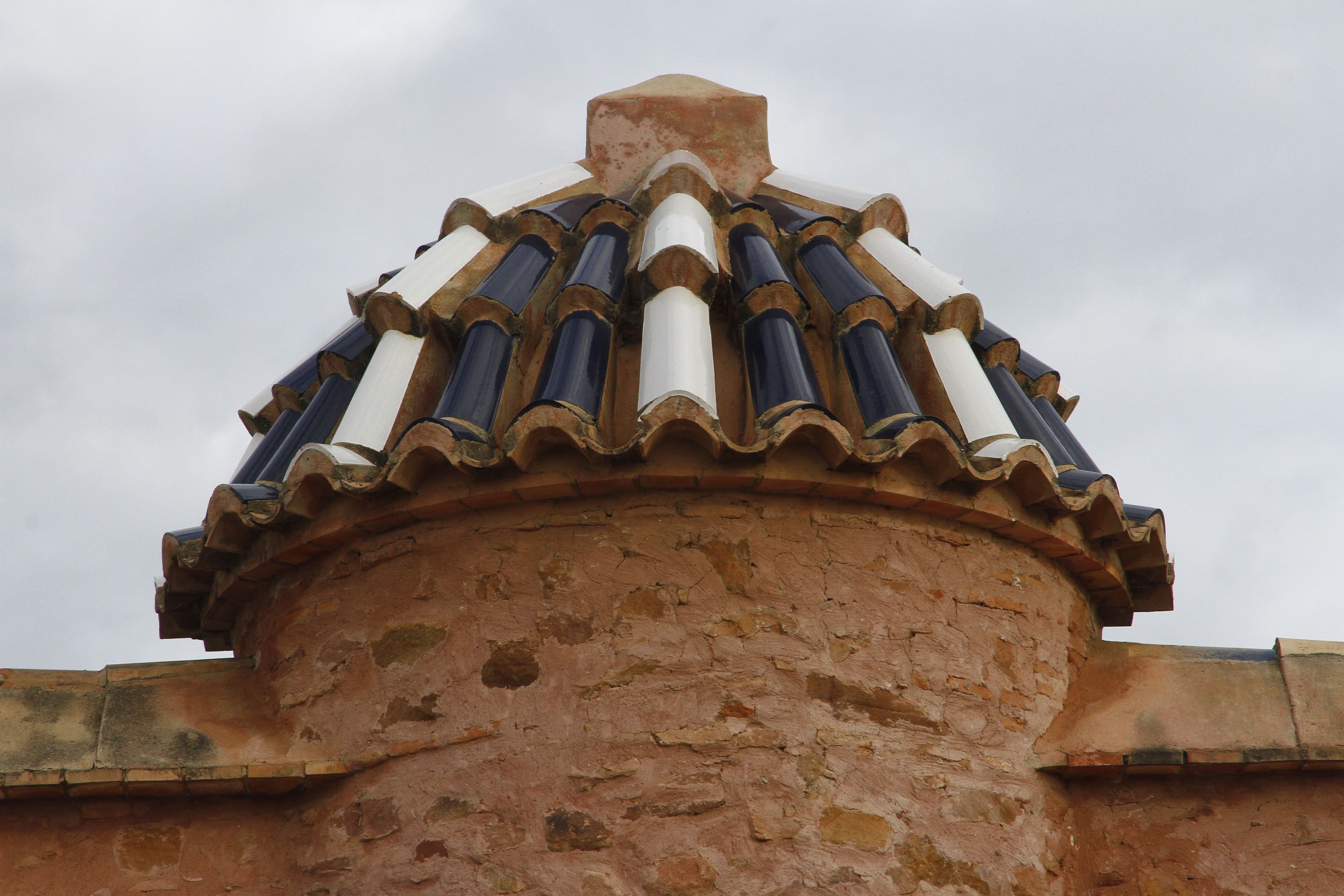 Muralla del jardí botànic