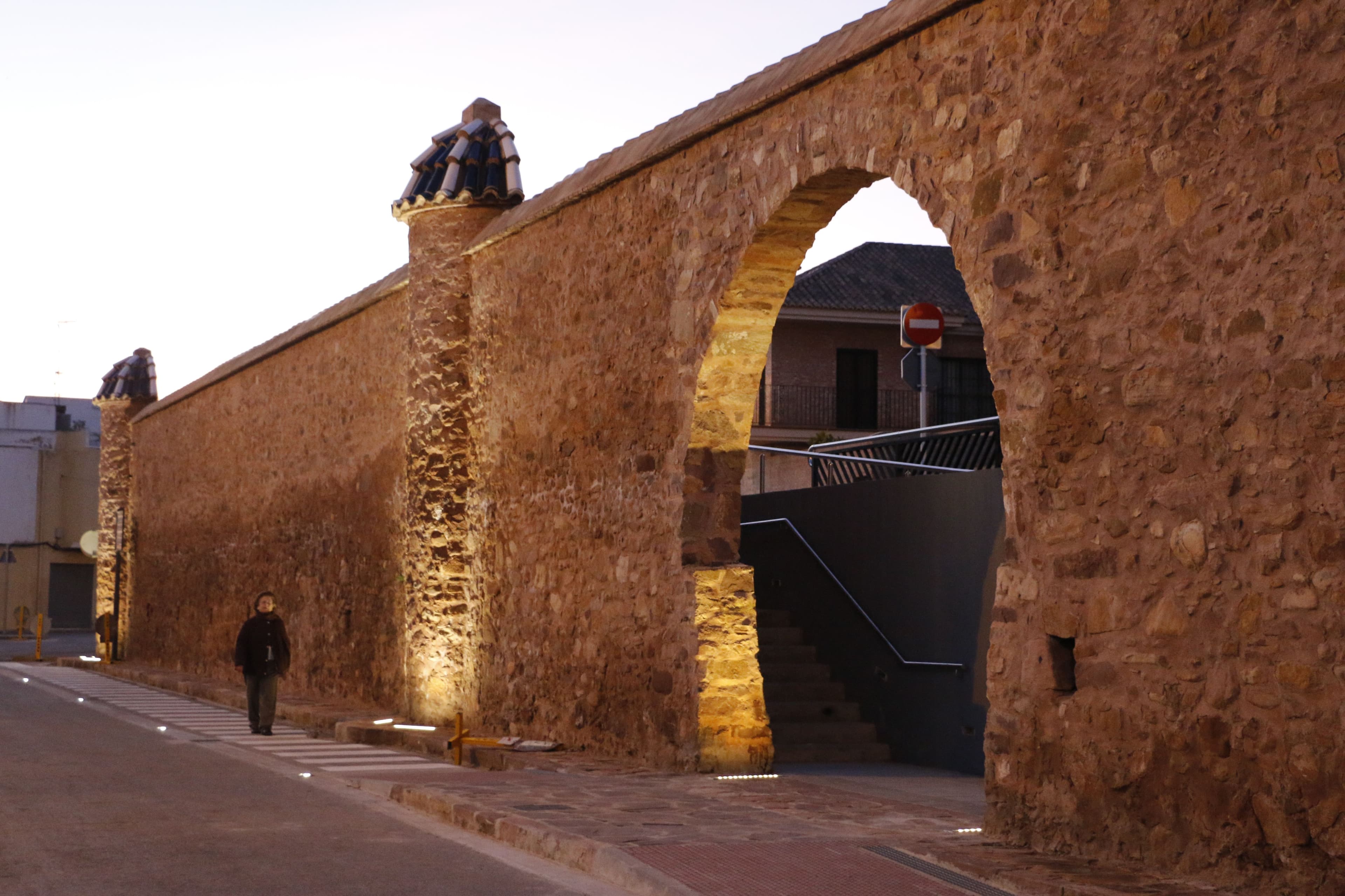 Muralla del jardí botànic