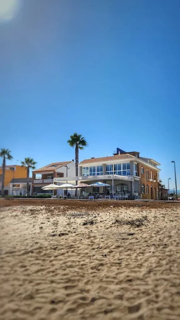 LA MARINA RESTAURANT